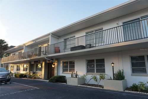 apt-12-3753 46th Ave S, ST PETERSBURG, FL, 33711-4460 | Card Image