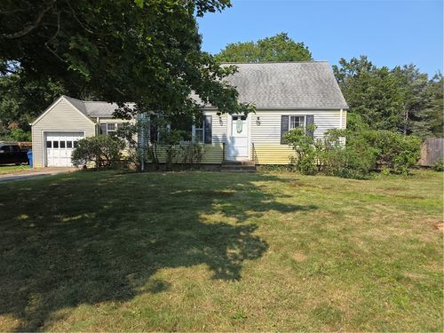 41 Sylvan Drive, East Greenwich, RI, 02818 | Card Image
