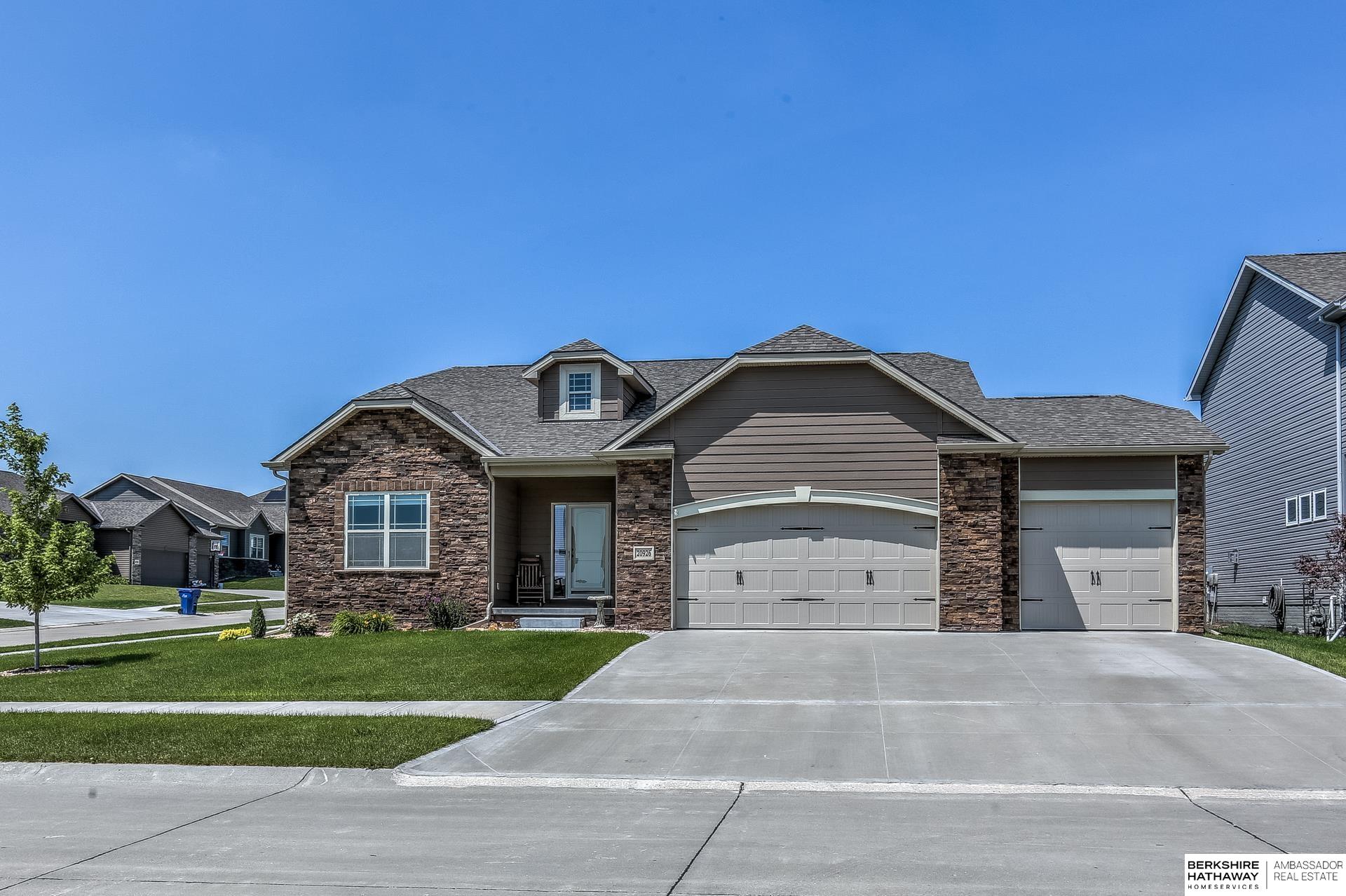 Fowler Ave, Elkhorn, NE 68022