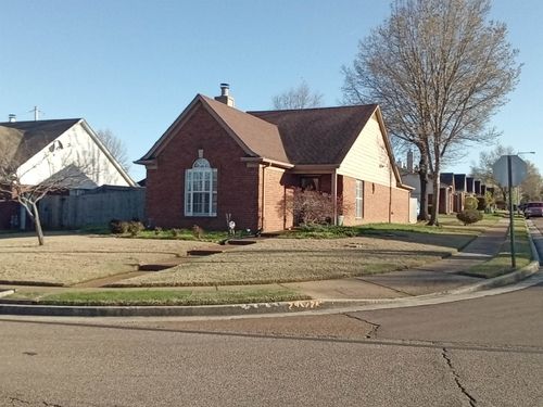 6907 Manslick Rd, Cordova, TN, 38018-8802 | Card Image