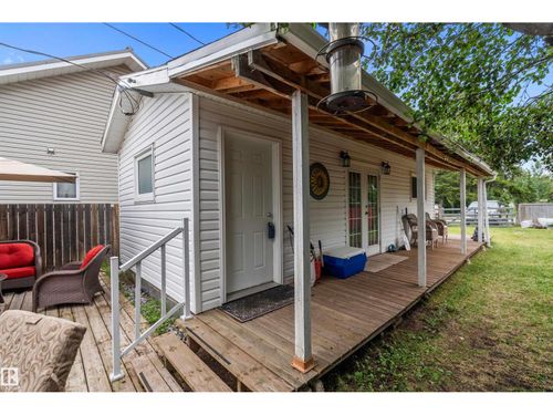 419 1 Ave, Ma Me O Beach, AB, T0C1X0 | Card Image