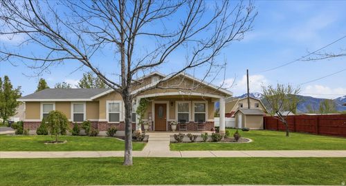 896 Park Ave, Logan, UT, 84321-5420 | Card Image