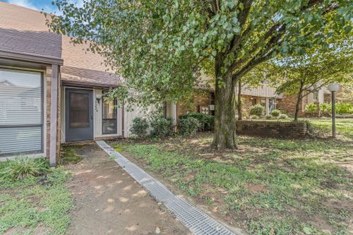 922 Old Fountain Pl, Hermitage, TN, 37076 | Card Image