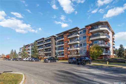 405-102 Kingsmere Pl, Saskatoon, SK, S7J2K3 | Card Image
