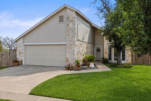 102 Pitchfork Dr, Johnson City, TX, 78636-2171 | Card Image