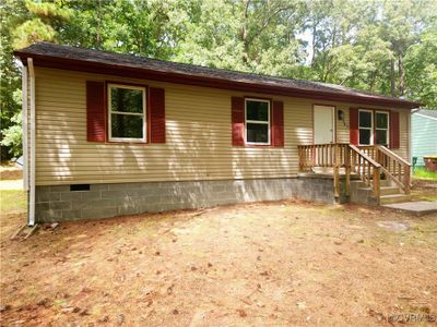 View of front facade with covered porch | Image 3