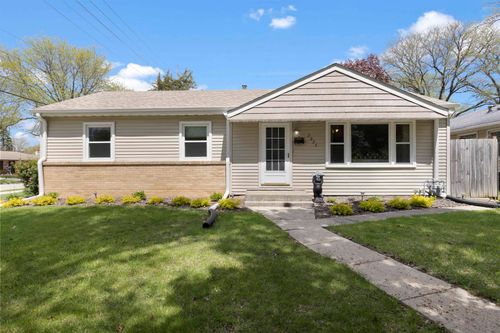 2023 Crestwood Ave, Rockford, IL, 61103-2905 | Card Image