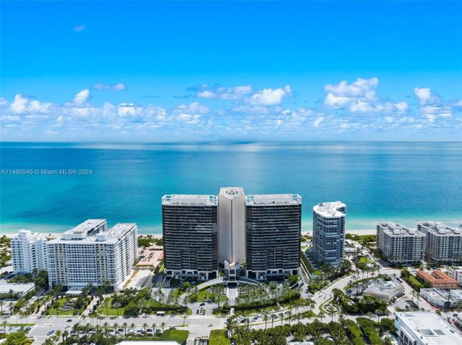 2502 - 9703 Collins Ave, Condo with 2 bedrooms, 3 bathrooms and null parking in Bal Harbour FL | Image 45