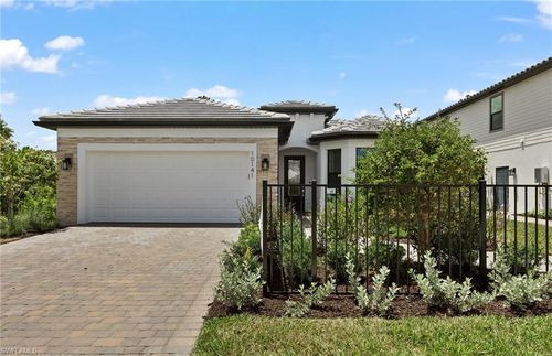 25555 Shoreline Gaze Dr, BONITA SPRINGS, FL, 34135-7899 | Card Image