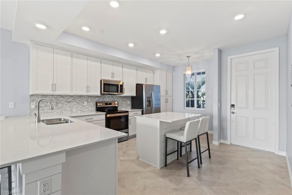 Residential in PUNTA GORDA 4