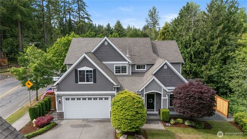 2320 248th Ave Se, Sammamish, WA, 98075-6035 | Card Image