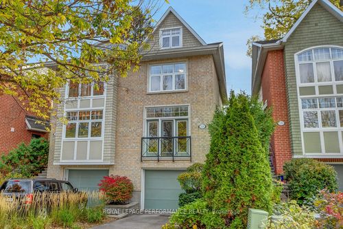 318 Iona St, Ottawa, ON, K1Z7B9 | Card Image
