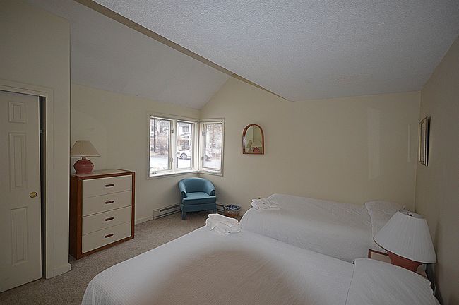 17B - 9 Mountain Sun Way, Condo with 3 bedrooms, 4 bathrooms and null parking in Waterville Valley NH | Image 20