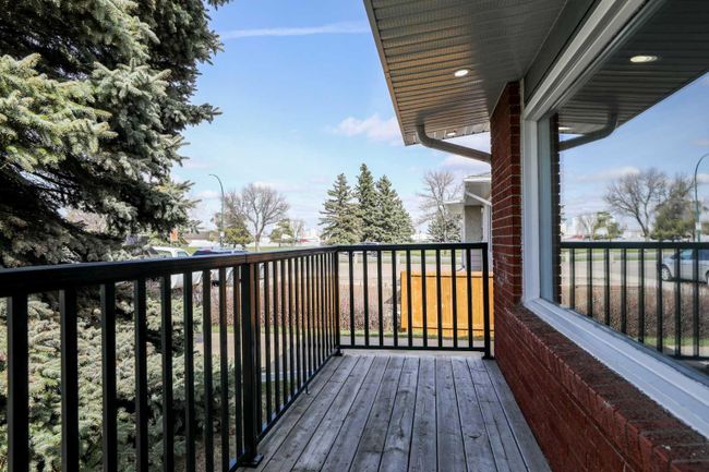 2714 6 A Avenue N, Home with 4 bedrooms, 2 bathrooms and 3 parking in Lethbridge AB | Image 2