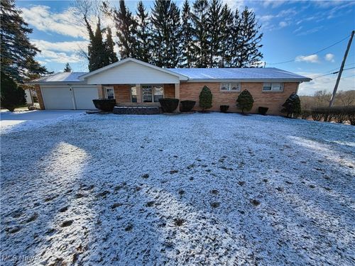 48536 Crestvue Pl, East Liverpool, OH, 43920-9429 | Card Image