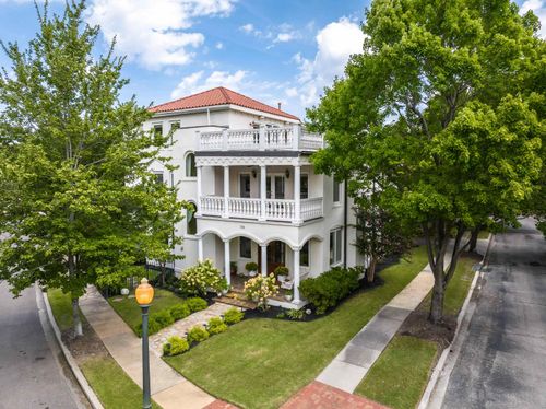 786 Harbor Isle Cir W, Memphis, TN, 38103-0824 | Card Image