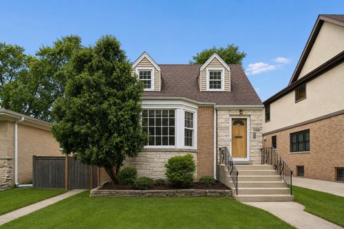 926 Harrison St, Park Ridge, IL, 60068-4958 | Card Image