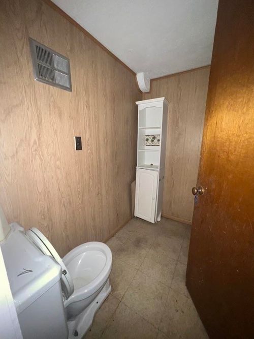 4518 Huckleberry Ln, Flint, MI, 48507-2329 | Card Image