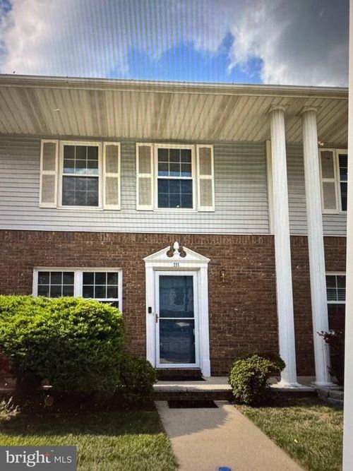 211 Gambocz Ct, Monmouth Junction, NJ, 08852-2167 | Card Image