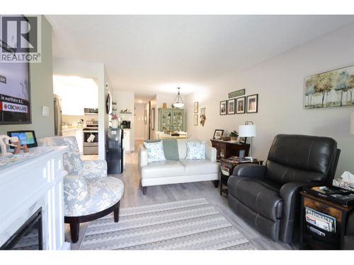 26-800 2nd Ave N, Williams Lake, BC, V2G4C4 | Card Image