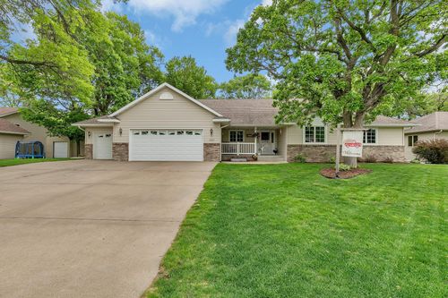 632 N Pine St, Royalton, MN, 56373-9133 | Card Image