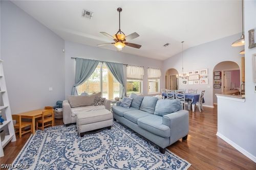 315 Burnt Pine Dr, NAPLES, FL, 34119-9775 | Card Image