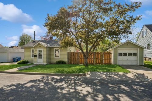 2647 Abbott Ave N, Robbinsdale, MN, 55422-3754 | Card Image