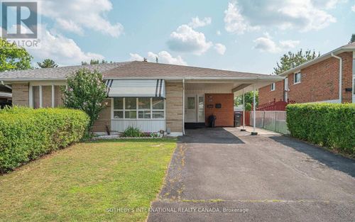 3352 Queen Frederica Dr, Mississauga, ON, L4Y3B2 | Card Image