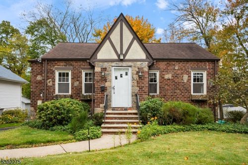 217 Grace St, Roselle, NJ, 07203-1823 | Card Image