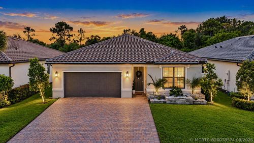 532 Se Villandry Way, Port St. Lucie, FL, 34984-6683 | Card Image