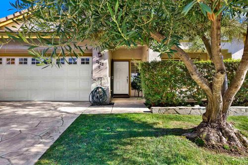 2022 Highland View Gln, Escondido, CA, 92026-5019 | Card Image