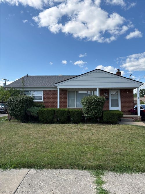 6647 Golfview Street, Garden City, MI, 48135 | Card Image