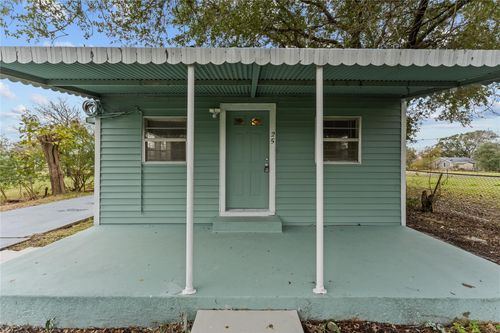 25 2nd Avenue N, Texas City, TX, 77590 | Card Image