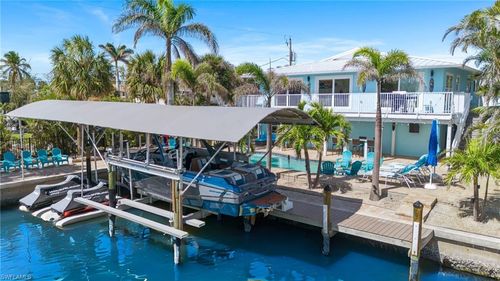 2 Avenida Carita, FORT MYERS BEACH, FL, 33931-4206 | Card Image