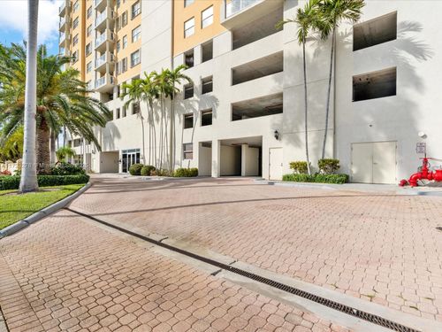 a-1625 79th Street Cswy, North Bay Village, FL, 33141-4171 | Card Image