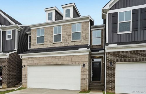 1462 Superior Dr, Milford, MI, 48381-4831 | Card Image