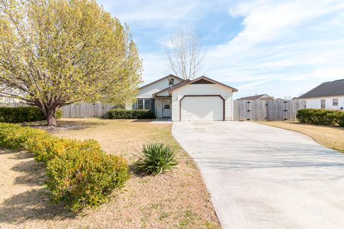 212 Joey Ct, Hubert, NC, 28539-4495 | Card Image