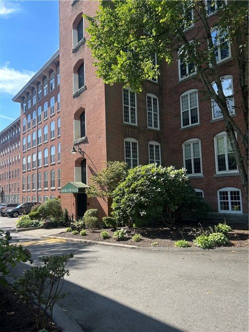 403-2 School St, Lincoln, RI, 02865 | Card Image