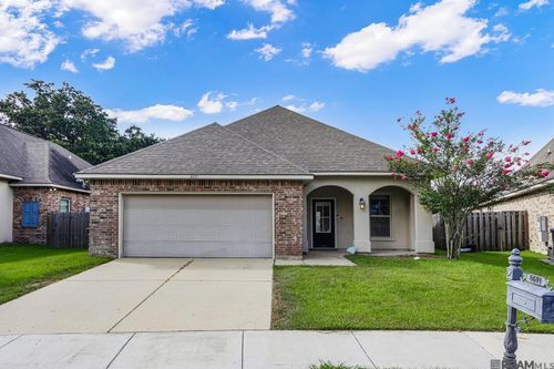 8671 Grovemont Dr, Baton Rouge, LA, 70820 | Card Image