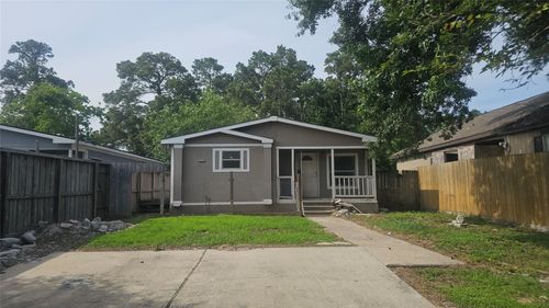 12011 Greencanyon Dr, Houston, TX, 77044-5190 | Card Image