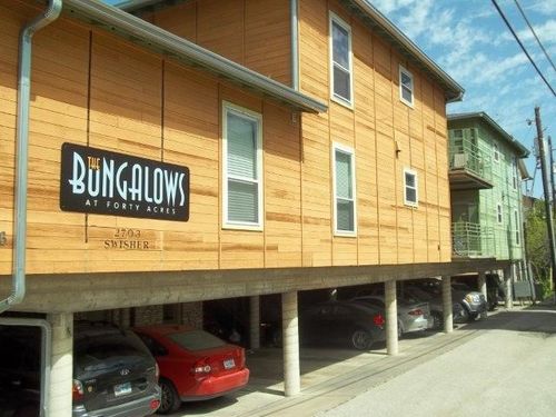 apt-208c-2800 Cole St, Austin, TX, 78705-3408 | Card Image