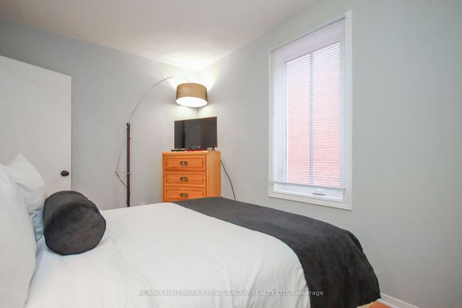239 York St, House attached with 3 bedrooms, 2 bathrooms and 1 parking in Ottawa ON | Image 36