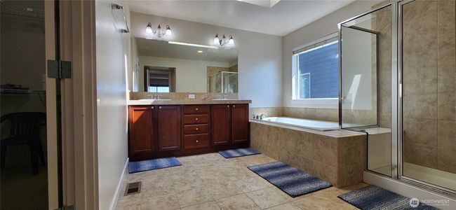 21902 43 Rd Dr Se, House other with 3 bedrooms, 3 bathrooms and null parking in Bothell WA | Image 29
