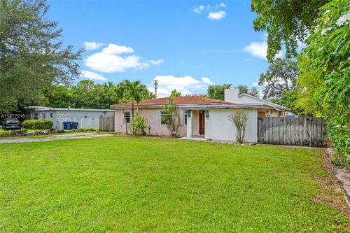 7862 Sw 67th Ave, South Miami, FL, 33143-4535 | Card Image