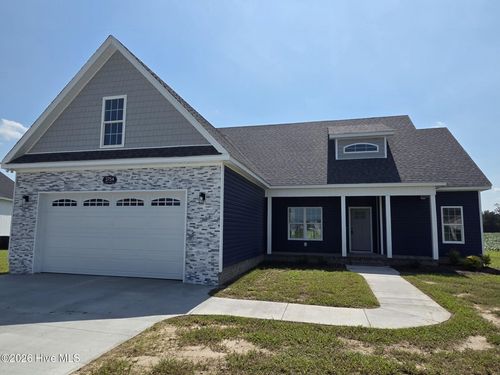 2754 Whitaker Glen Dr, Farmville, NC, 27828-5503 | Card Image