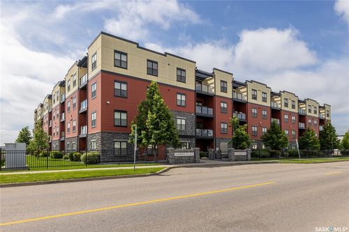 204-230 Slimmon Road, Saskatoon, SK, S7V0B3 | Card Image