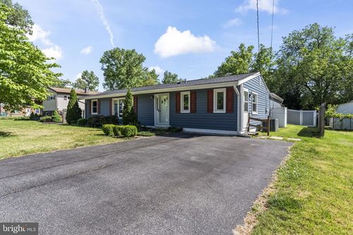 8005 Woodholme Cir, PASADENA, MD, 21122-1044 | Card Image