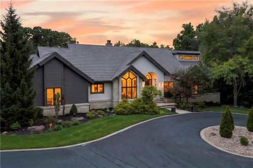 3805 123rd St, Leawood, KS, 66209-1473 | Card Image
