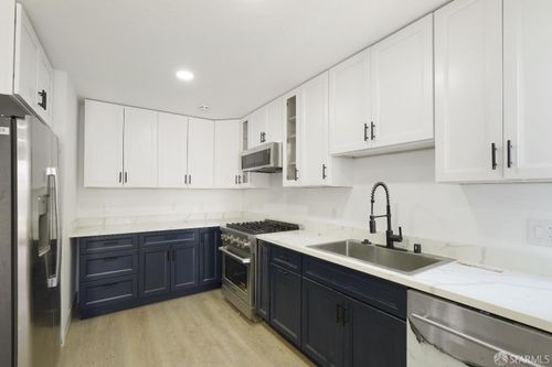 a-1270 S Van Ness Ave, San Francisco, CA, 94110-3217 | Card Image