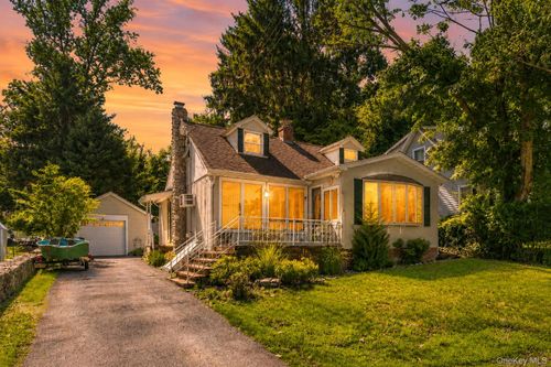 26 Brook Ave, Hopewell Junction, NY, 12533-5453 | Card Image